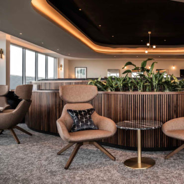 EDINBURGH AIRPORT LOUNGE – UK